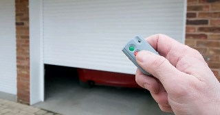 Купить автоматику для рулонных ворот Новомосковск, цена от 2728 руб.