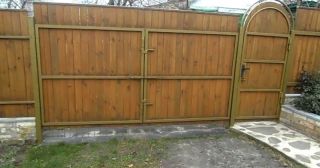 Купить распашные ворота деревянные Новомосковск, цена от 2728 руб.